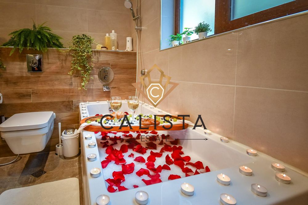 Дава се под наем Тристаен апартамент в София, Център - 100 кв.м за 1095.99 € - Снимка #10