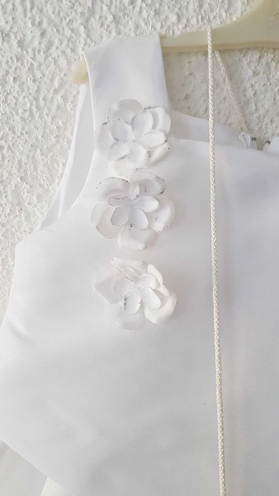 Детска бяла рокля  размер 6 години