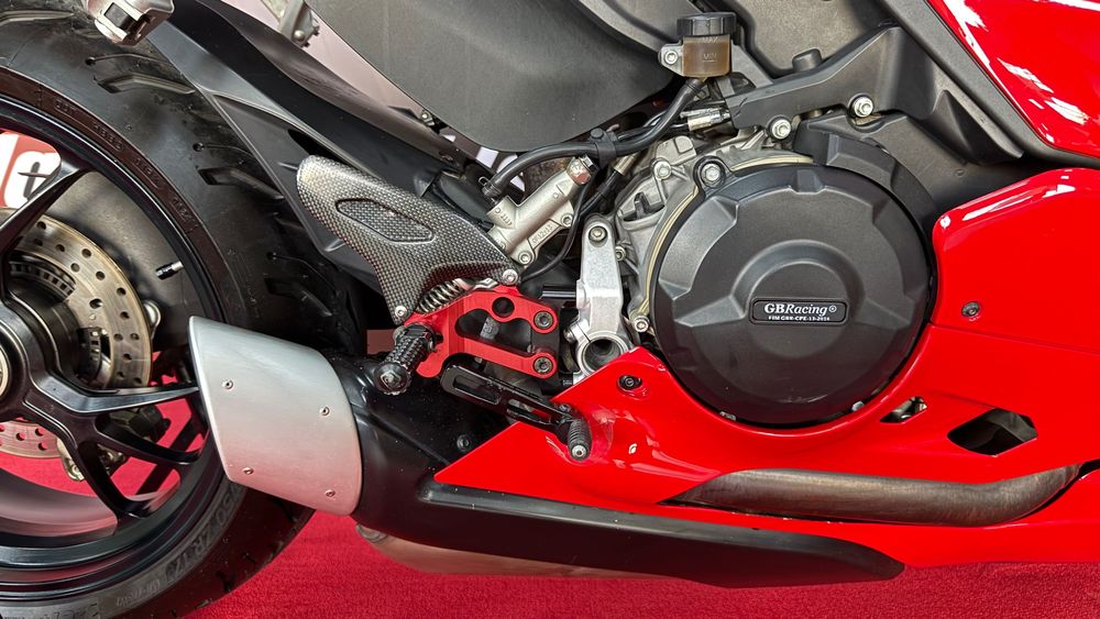 Ducati Panigale V2 2021 год