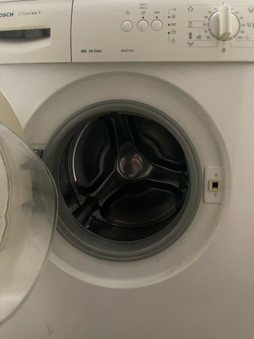 Продаю стиральную машину