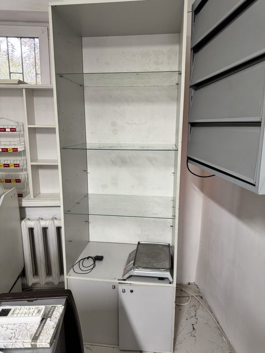 Продам витрины в ассортименте, кулер