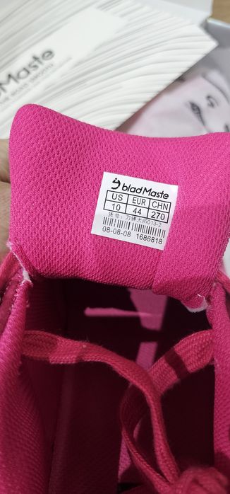 Кроссовки новые унисекс