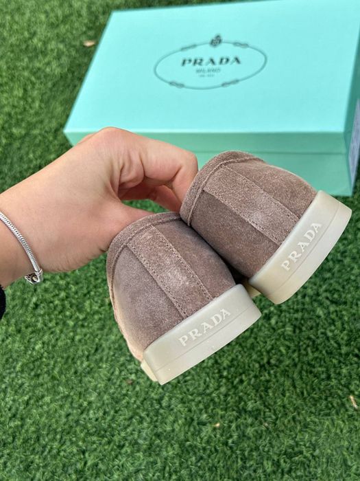 Утепленные лоферы Prada