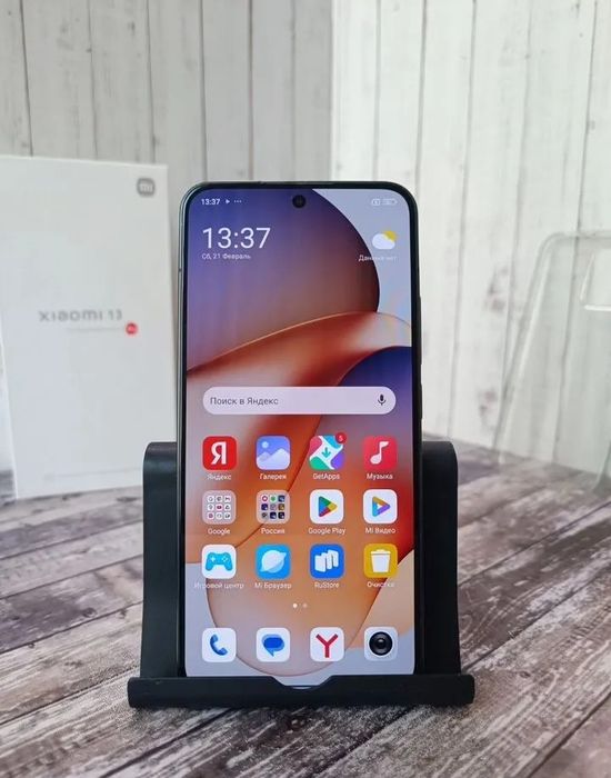 Xiaomi 13, 8/256 ГБ