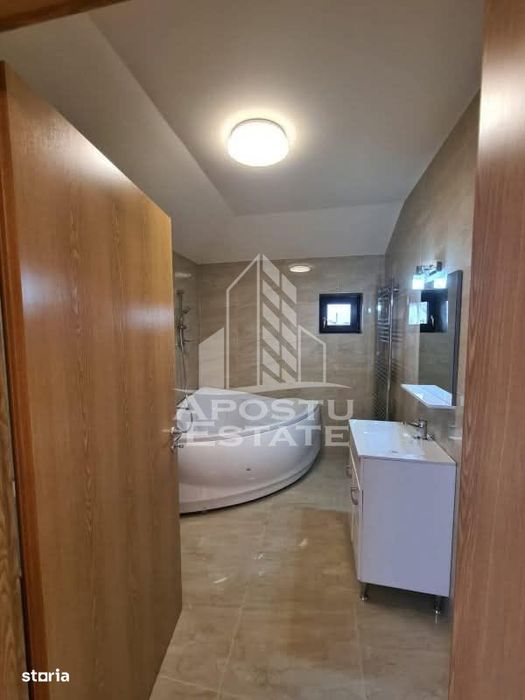 Jumatate de duplex de inchiriat, curte proprie, Ghiroda