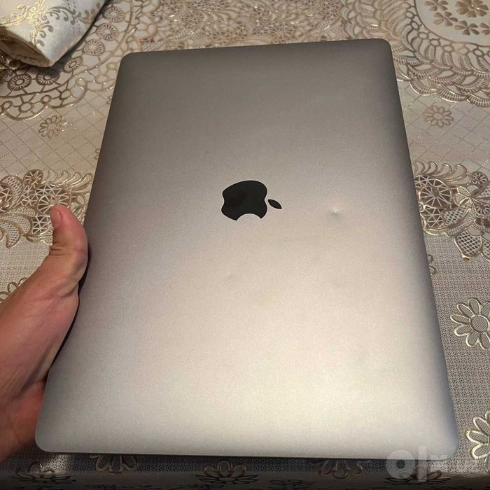 Macbook air  M1 2020