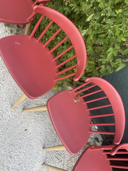 Vand 15 scaune plastic(55 lei  bucata
