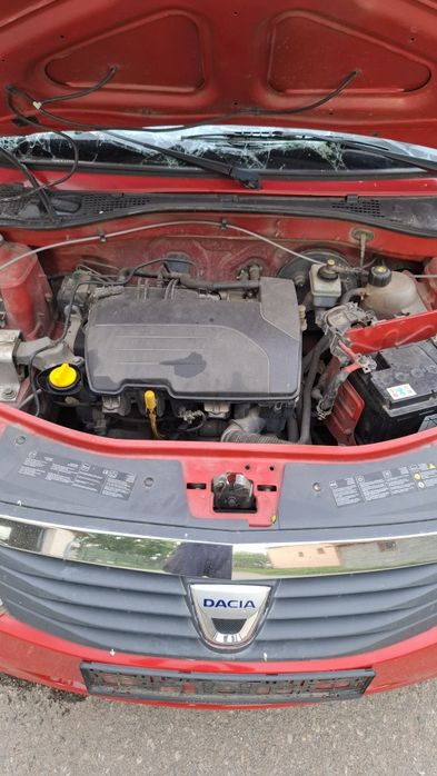 Vând sau dezmembrez Dacia logan  an 2010