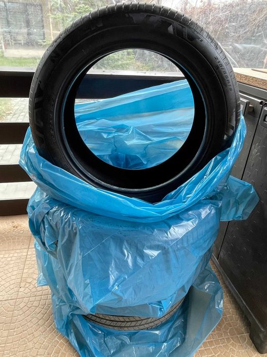 Vand patru anvelope noi de vara 215 55 R 18 marca NEXEN