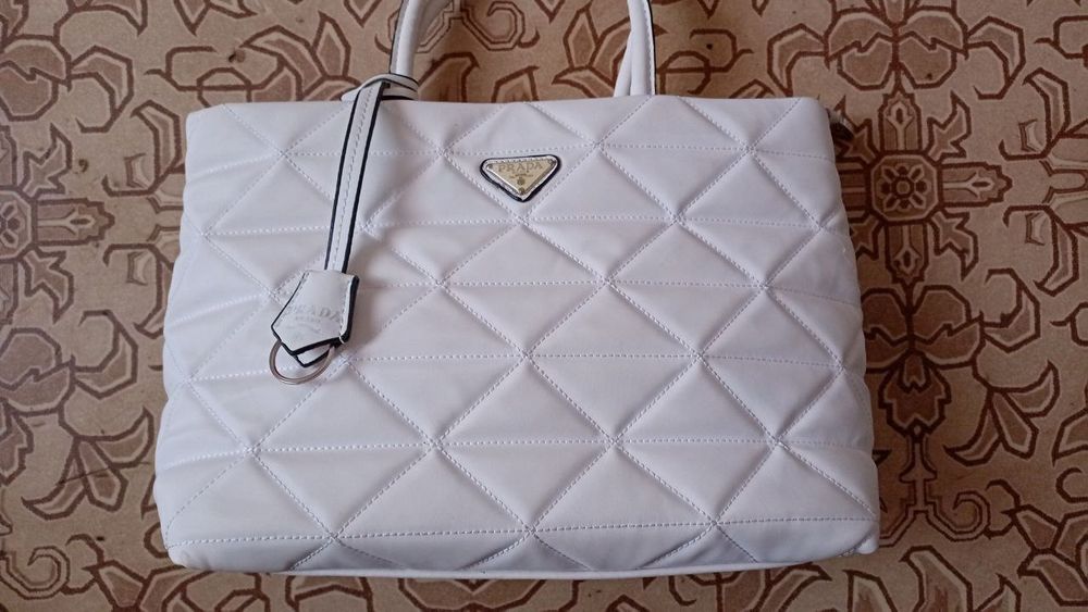 Маркова дамска чанта