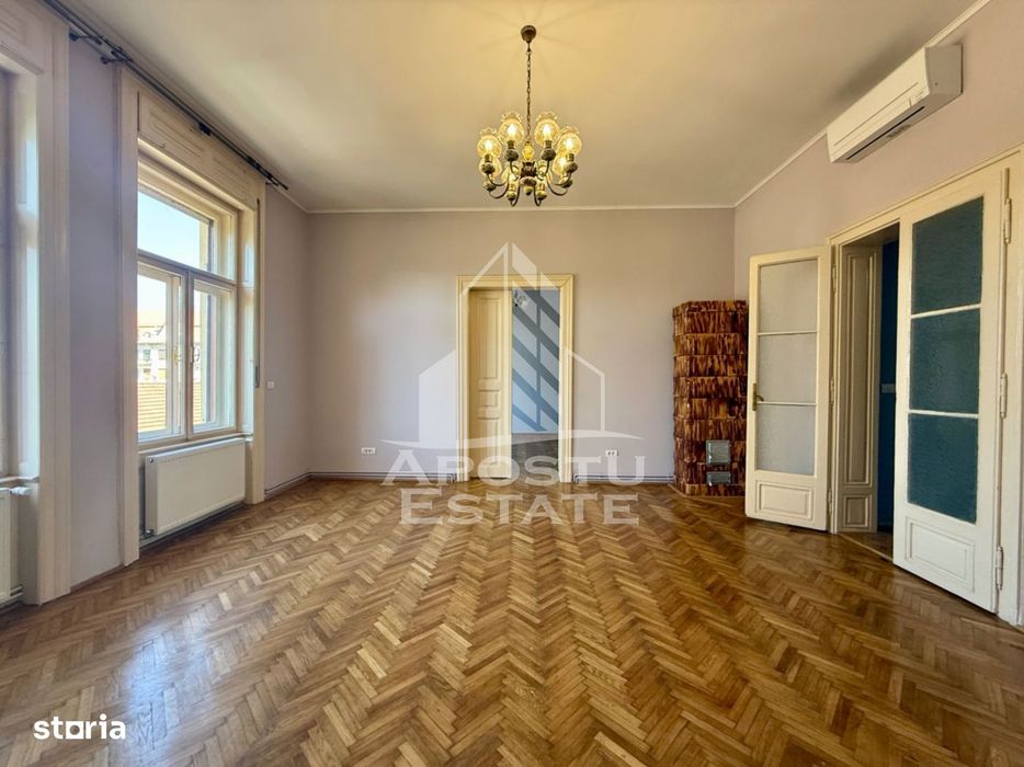 Apartament 5 camere de vanzare, renovat, zona Sinaia Timisoara