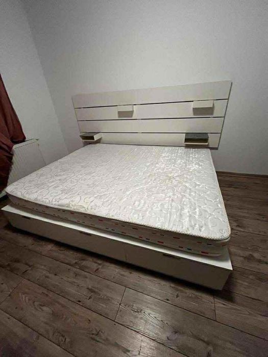 Vând pat Ikea Nordli