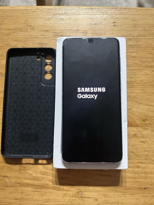 Самсунг s21 в отличном состоянии