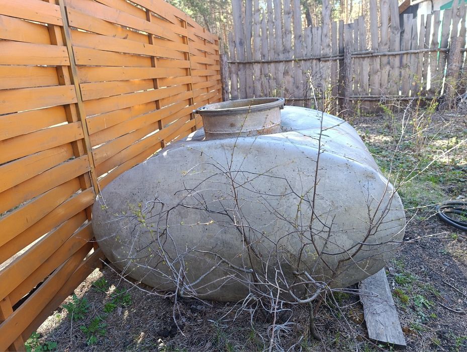Продам бочку 1.5 куба