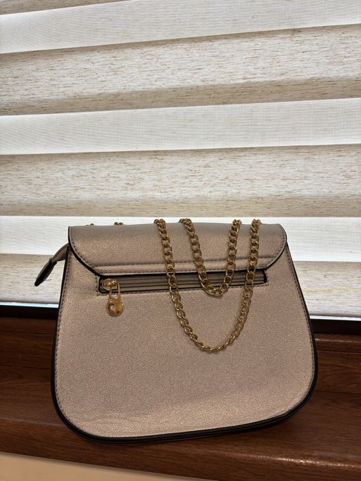 Дамска чанта сива