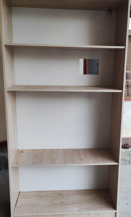 Магазин учун Хар хил у́лчамдаги шкафлар сотилади