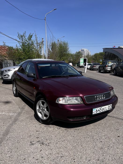Audi a4 b5 1.8л 1995 года