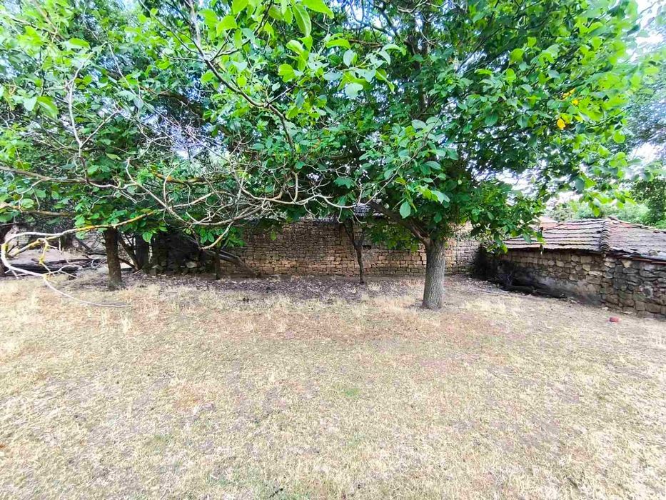 Имот в с.Стефан Караджа обл.Варна