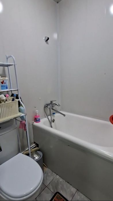 Продается квартира в общежитии Мирзо Улукбекский район, Буз-2, 1/1/4