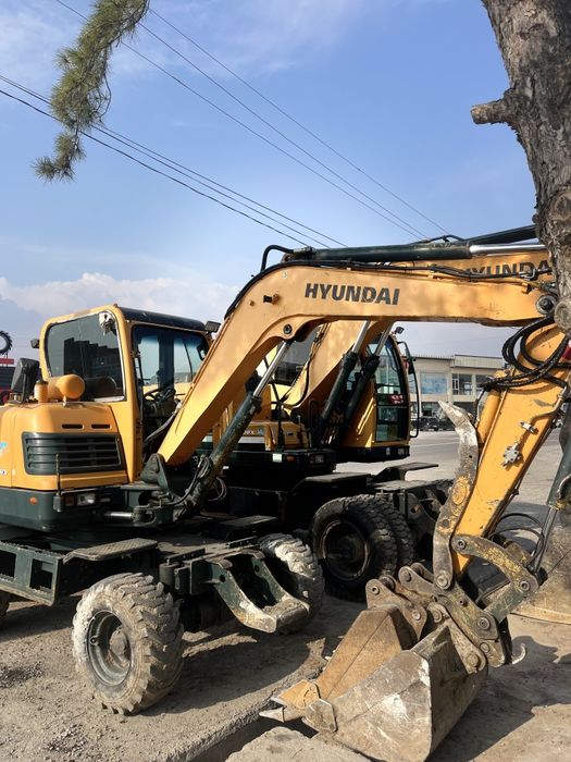 Экскаватор Хундай 55
