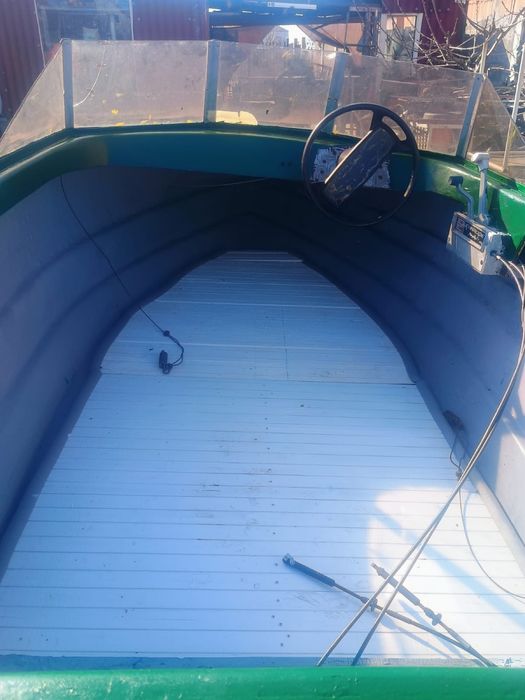 Barca fibra de sticla