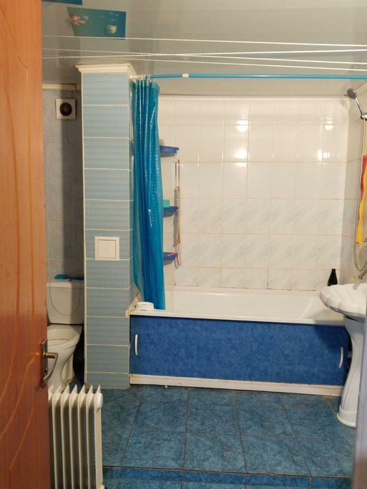 Продам квартиру Абая 72