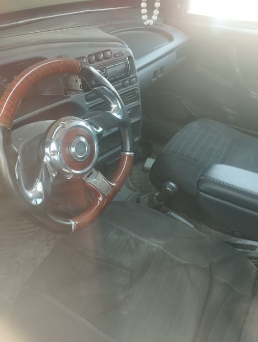 Lada vaz 2109 srochni sotiladi