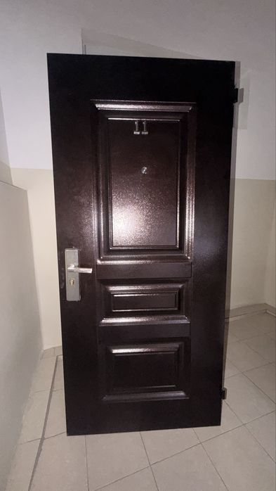 Срочно продам входной дверь