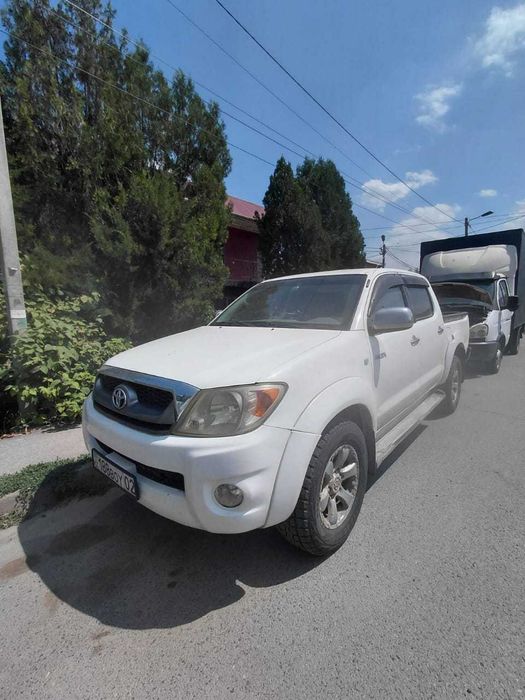 Продам Toyota Hilux