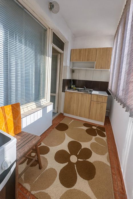 Дава се под наем Двустаен апартамент в Пловдив, Тракия - 55 кв.м за 382.5 € - Снимка #2