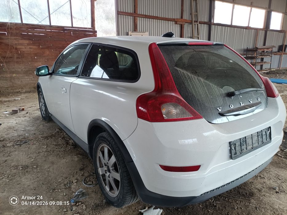Volvo C30 на части