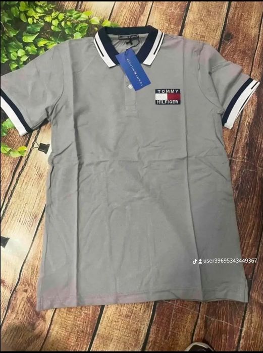 Маркови тениски .