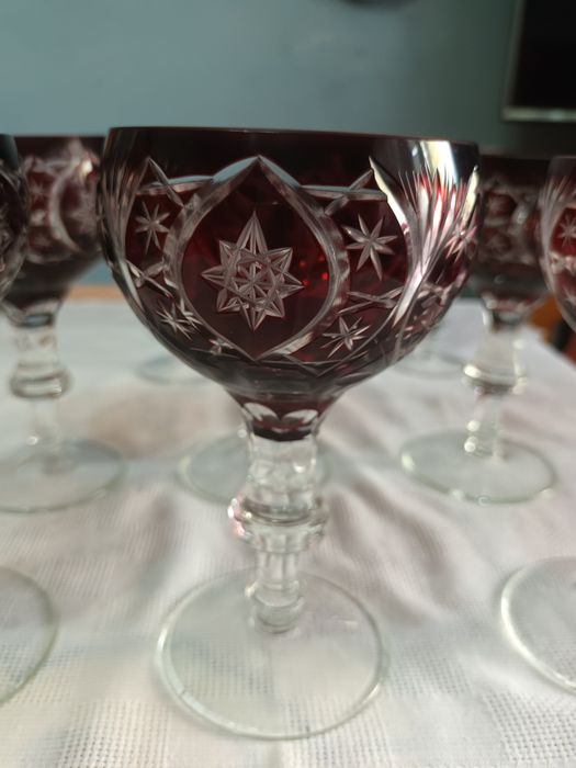 Set 6 pahare rubin Fărcașa, Maramureș anii '80, 18 cm