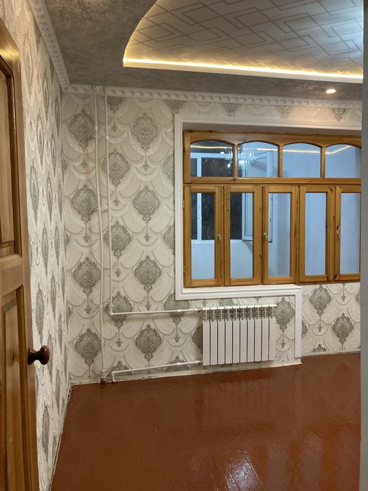 Nurobod kvartira sotiladi