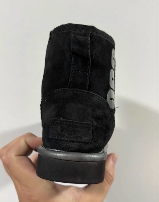 UGG marime     37