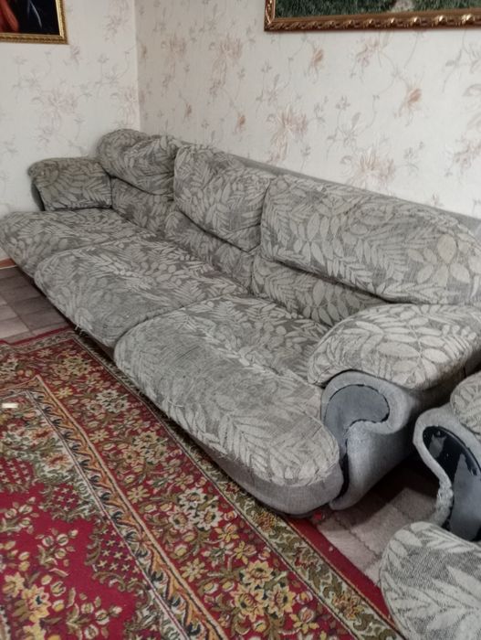 Продается диван и кресло