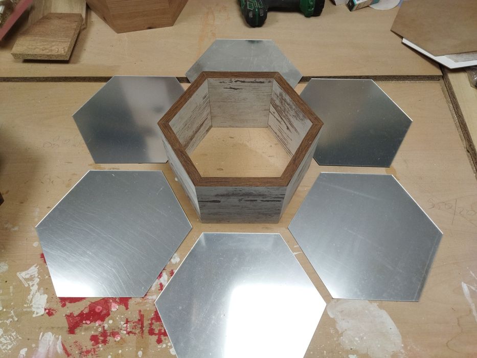 Етажерка,стенен панел,огледало,шестоъгълник,хексагон .