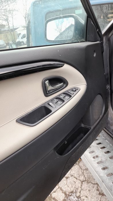 Волво S40 На части, VOLVO