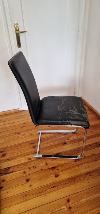 Комплект разтегателна трапезна маса с 6 стола