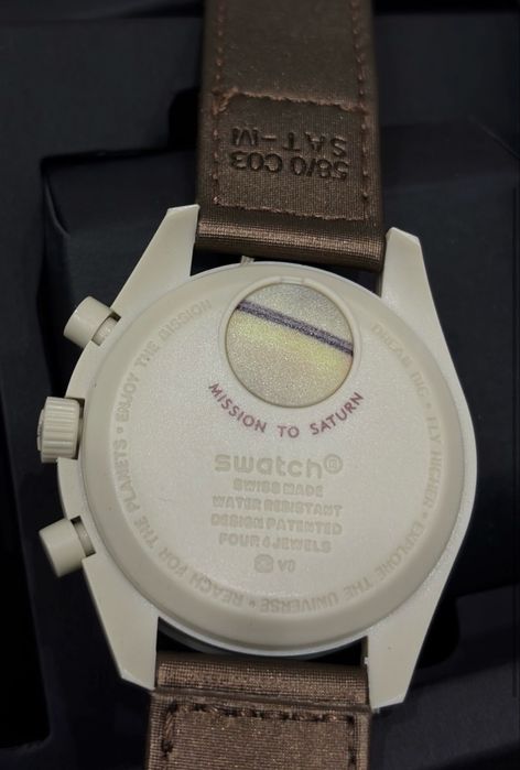 Часы Swatch & Omega mission to saturn