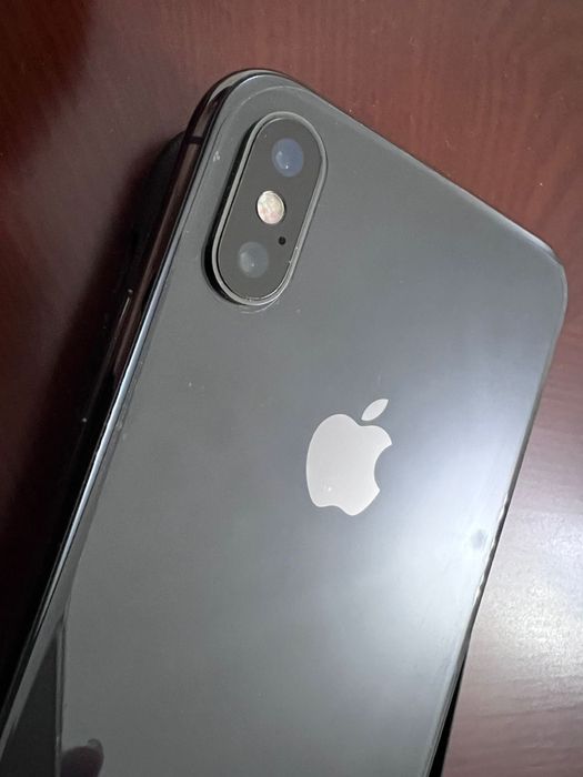 Iphone X 64 гб 83% емкость аккумулятора