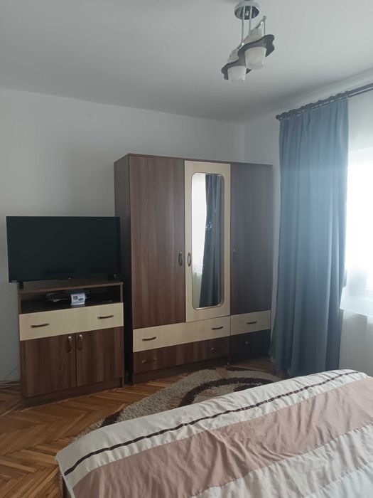 Vând apartament