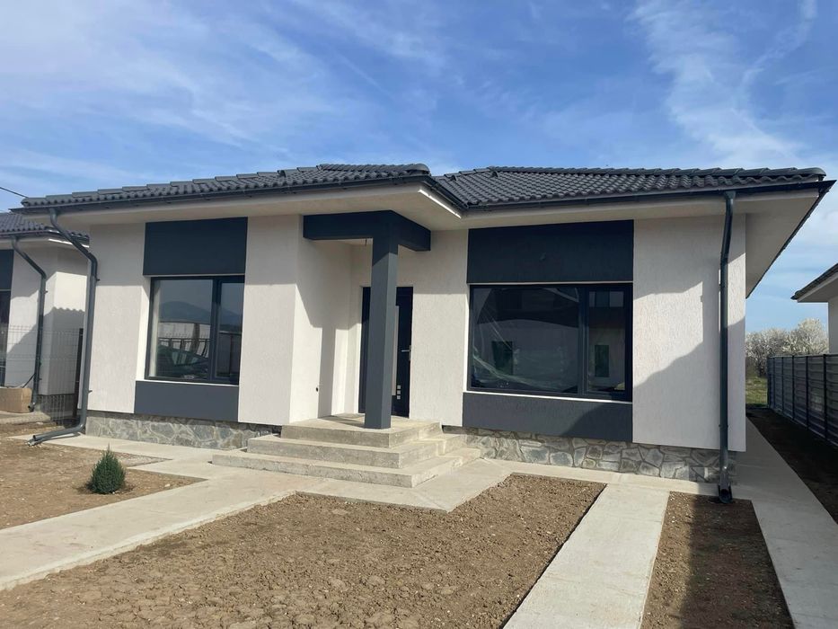 Vand CASE NOI Cartier Tismana