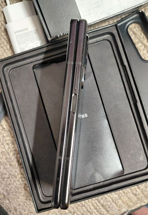 Samsung Galaxy Z Fold 3 , 256gb