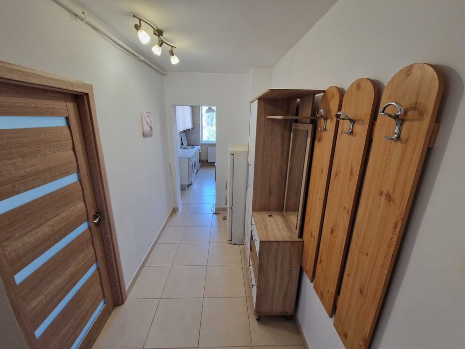 ap 2 camere de închiriat  M Viteazu, et 3