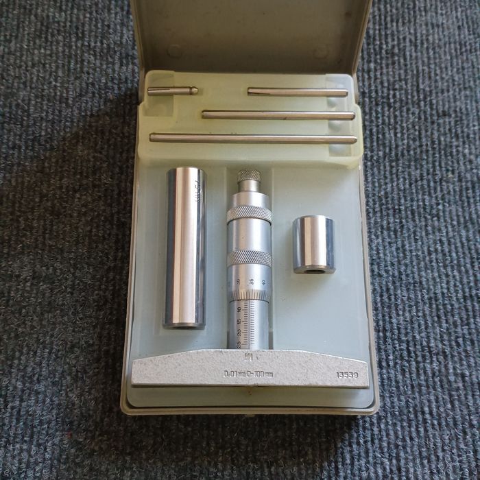 Глубиномер микрометрический