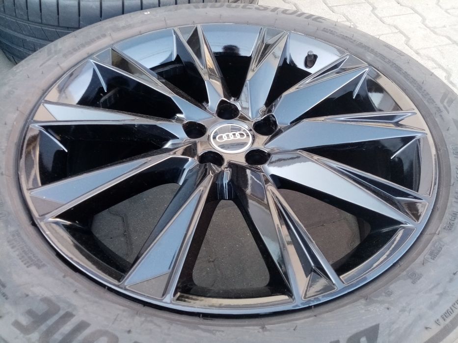 Jante originale Audi E Tron Q8, 20 "cu anvelope de vara. 2022
