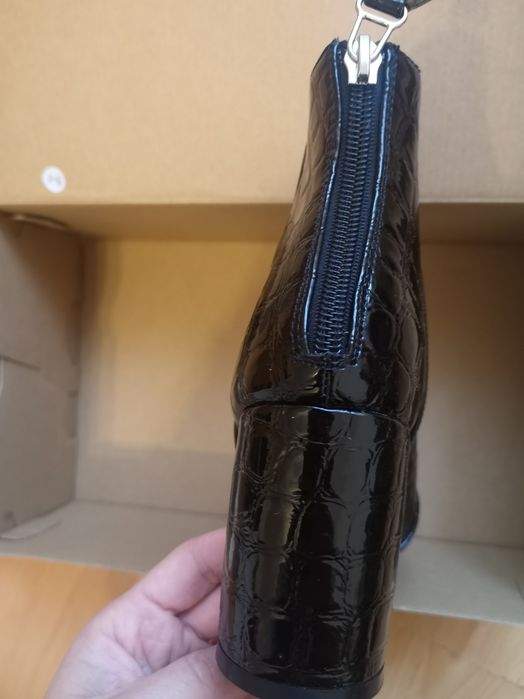 Botine piele ecologica