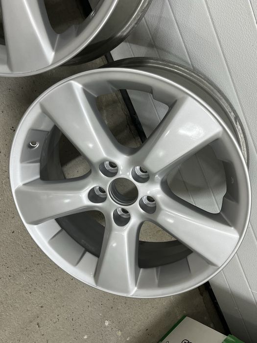 Продам комплект дисков от Lexus RX350