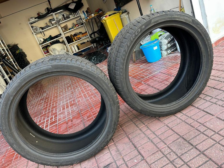 Cauciucuri Pirelli 2 dimensiuni 245/40/20 2 buc si 275/35/20 2 buc